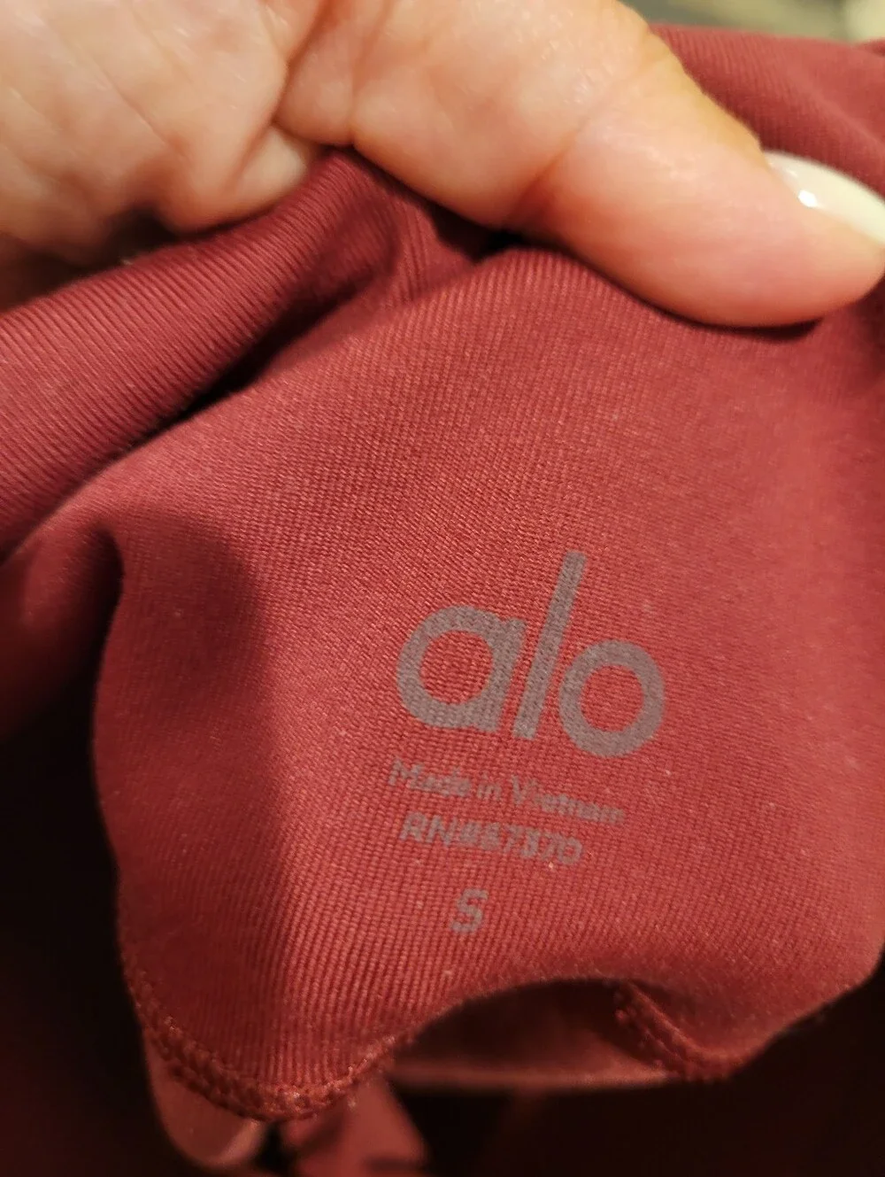 ​Alo Yoga Airbrush Bootcut Flare Leggings in Burgundy - Size S